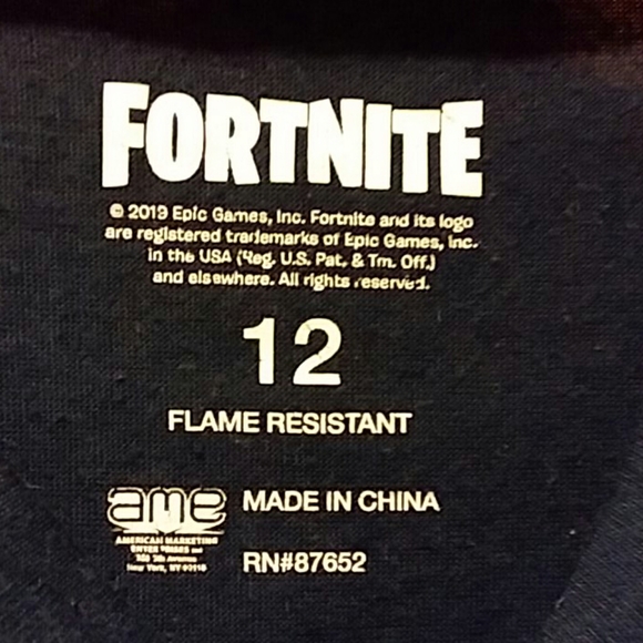 Boys Fortnite Pajama Shirt Size 12 - Picture 3 of 3